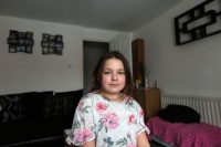 Schoolgirl with a Twisted Spine and One Lung Told She&#039;s Not Entitled To Benefits